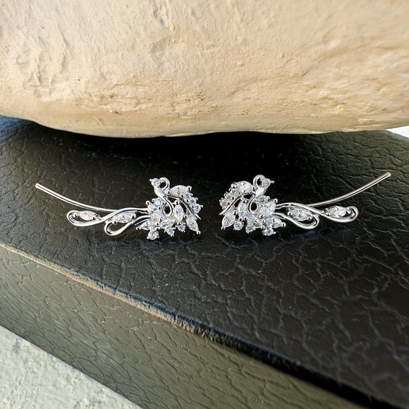 Lotus ear climbers with CZ diamonds - Sterling Silver 925 - Picture 5 of 6
